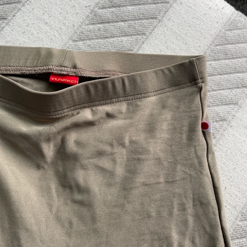 Yumiko max cropped tights n-planet M